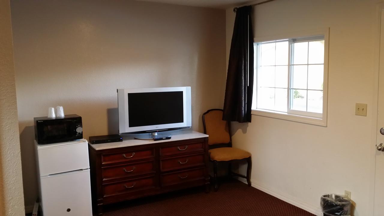 Redwood Inn Willits Dış mekan fotoğraf