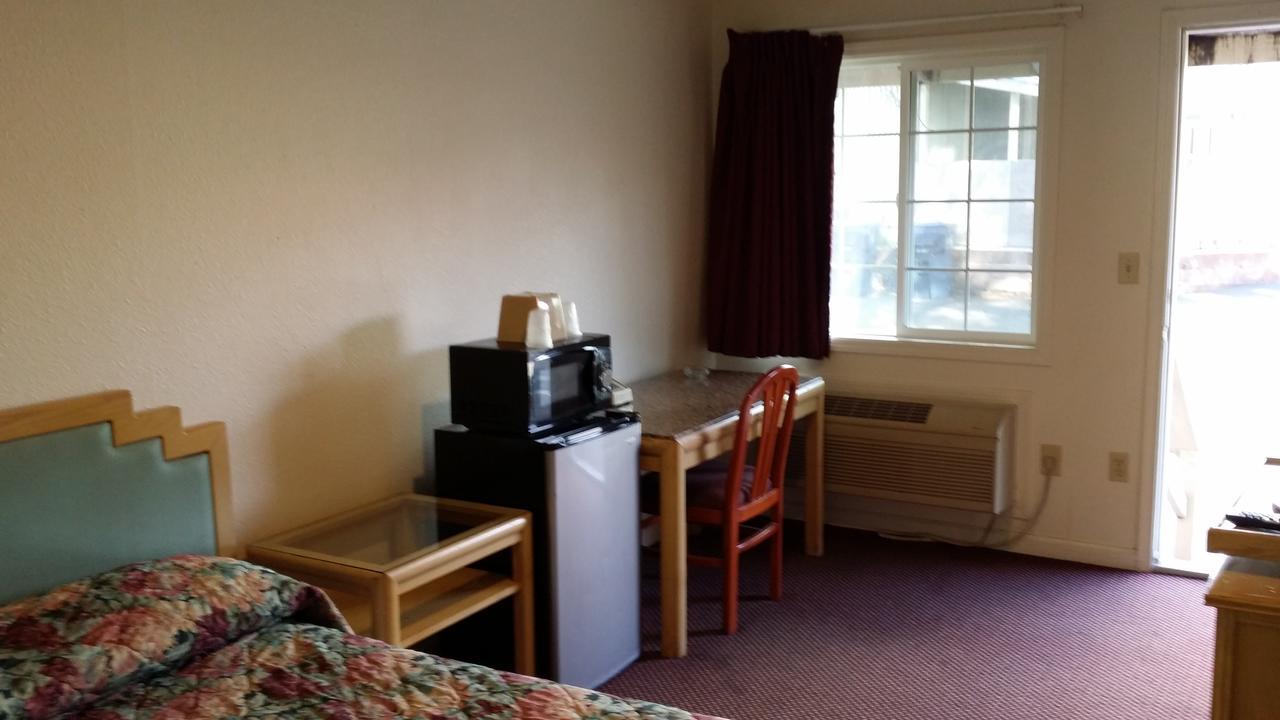 Redwood Inn Willits Dış mekan fotoğraf