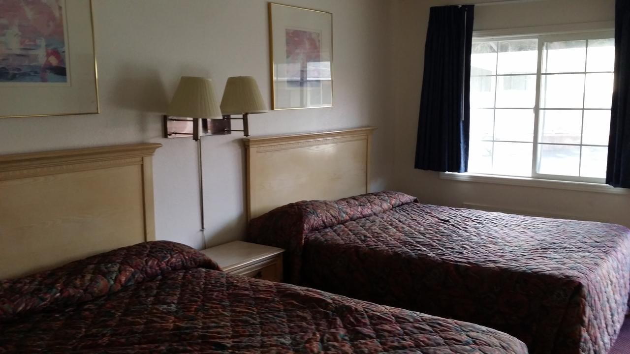 Redwood Inn Willits Dış mekan fotoğraf