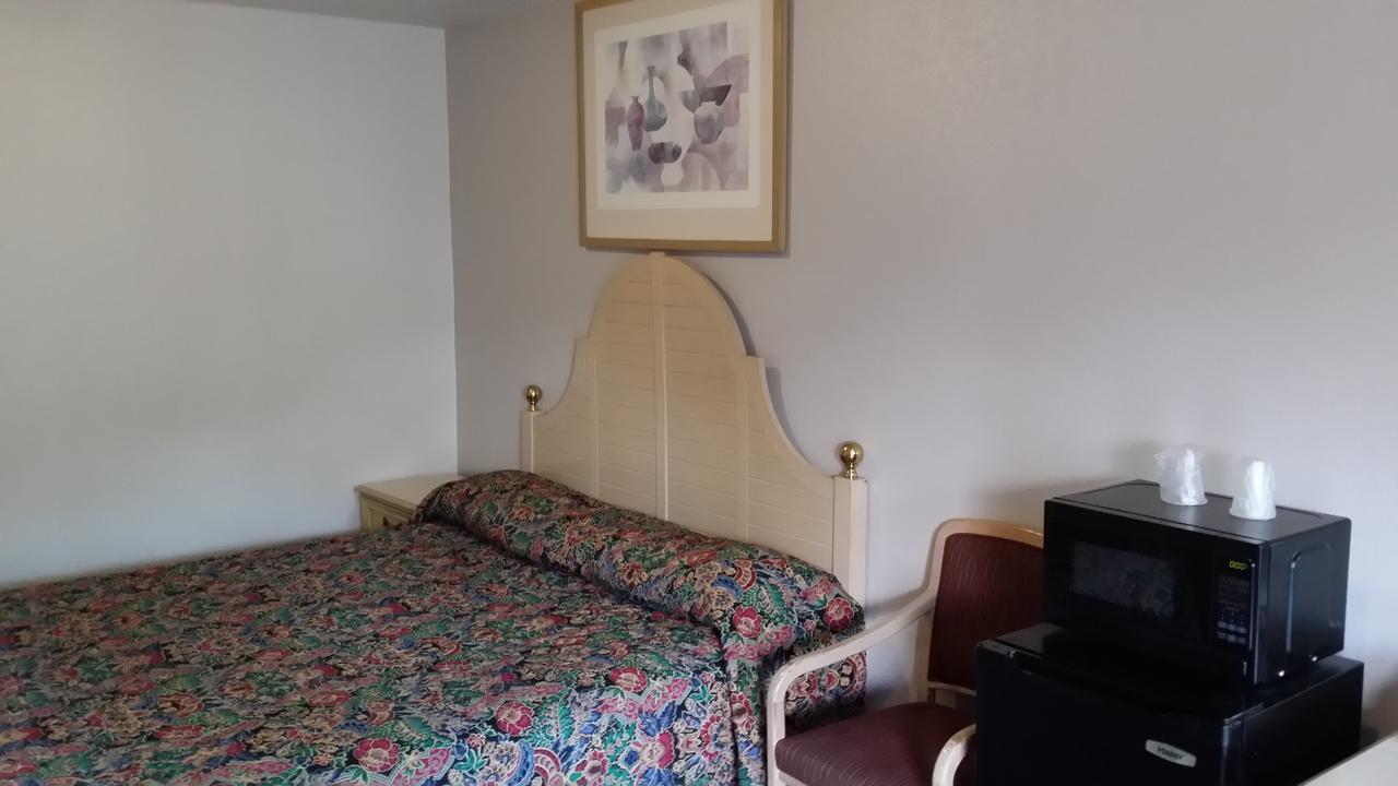 Redwood Inn Willits Dış mekan fotoğraf