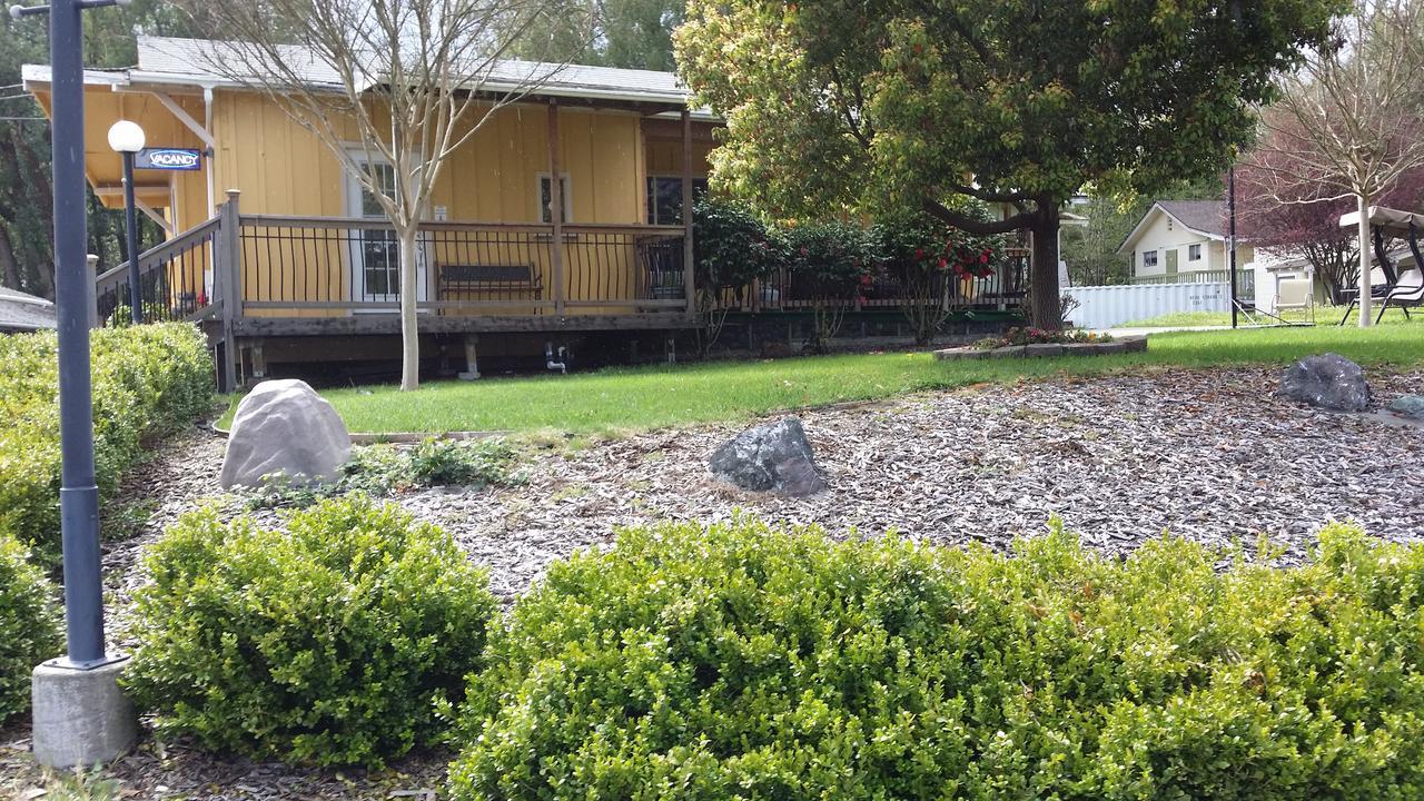Redwood Inn Willits Dış mekan fotoğraf