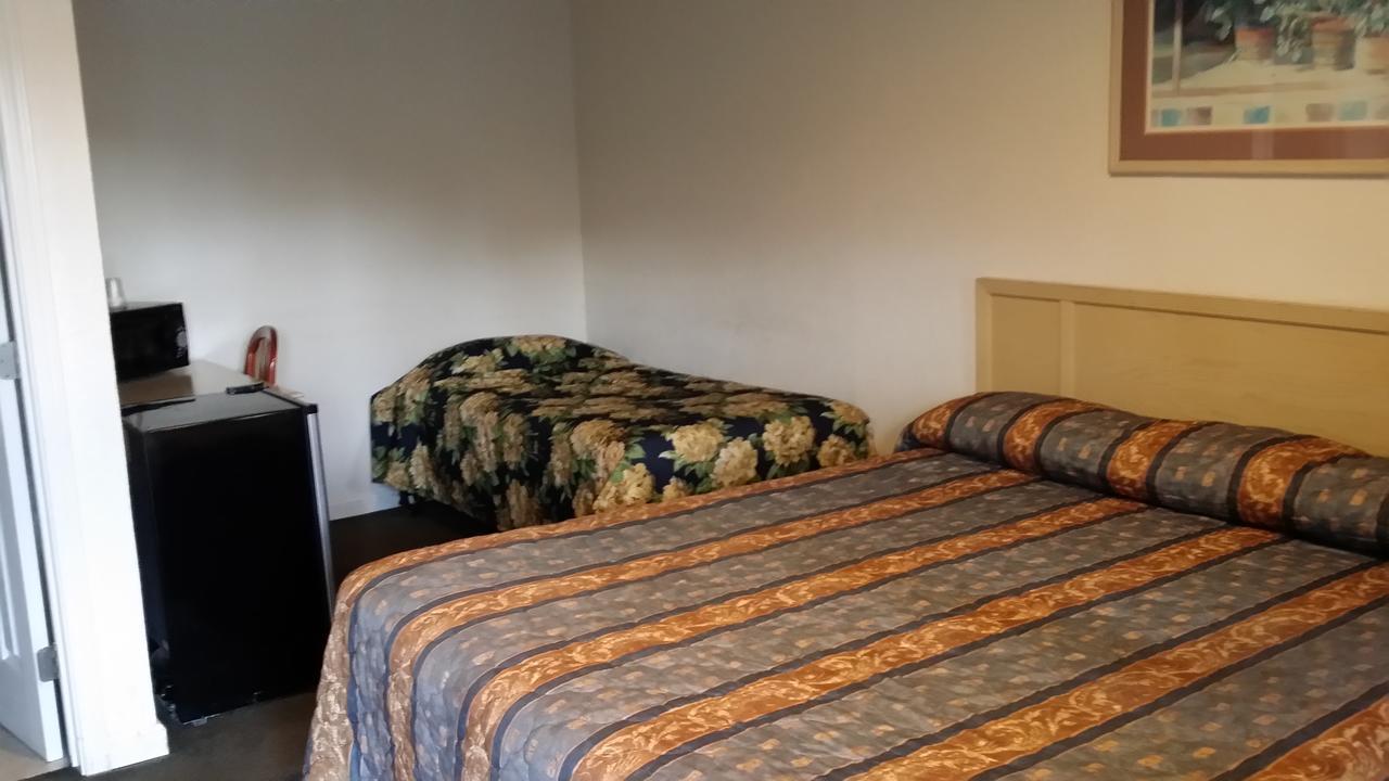 Redwood Inn Willits Dış mekan fotoğraf
