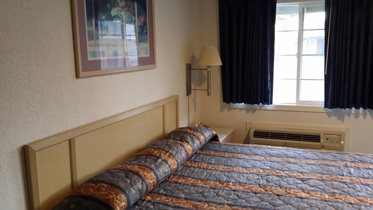 Redwood Inn Willits Dış mekan fotoğraf